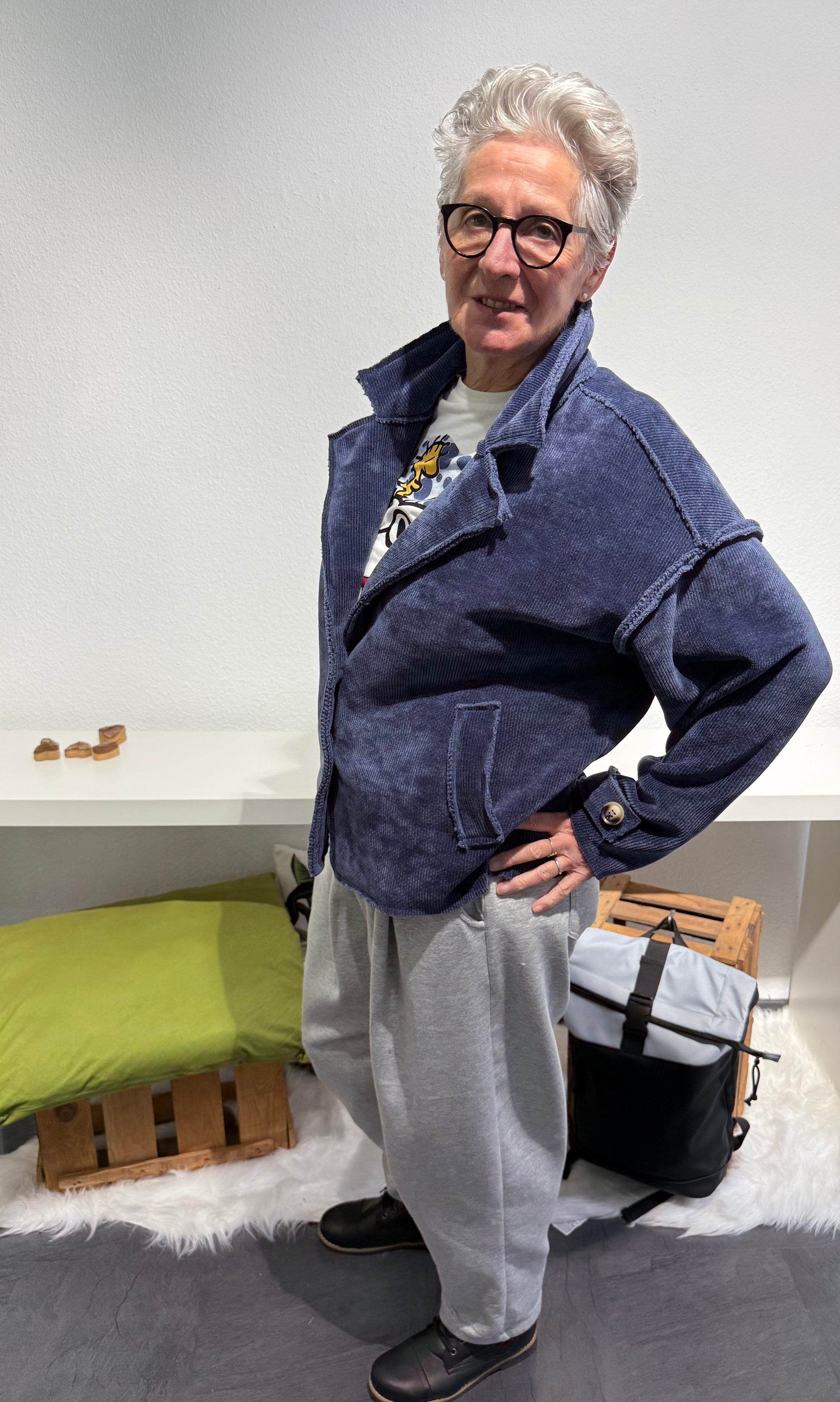 Anni Cordjacke d. blau